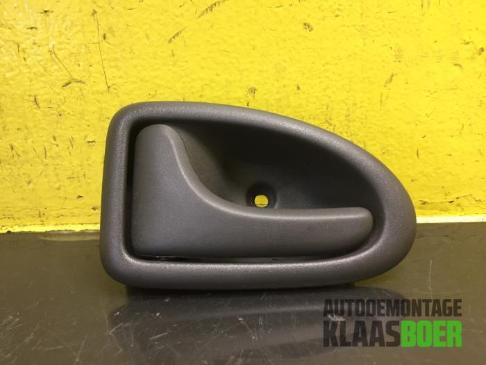 Portiergreep 4Deurs links-voor van een Renault Megane Scenic, Auto-onderdelen, Carrosserie en Plaatwerk, Gebruikt, 6 maanden garantie