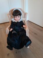 Klederdrachtpop Nunspeet., Ophalen, Gebruikt, Pop