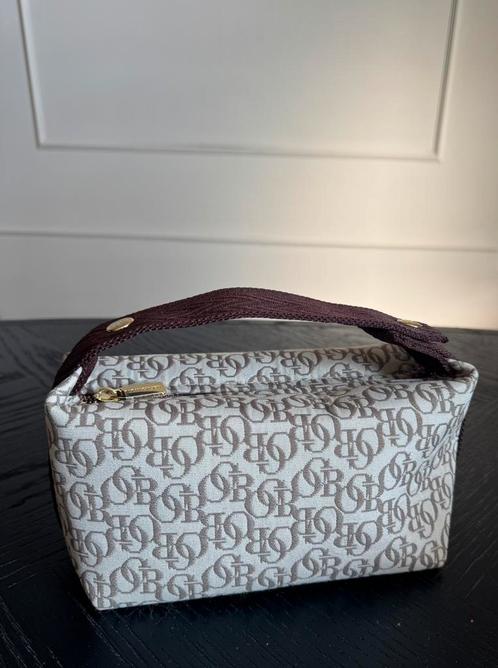 Olcay Gulsen Beauty OGB limited edition pouch nieuw, Sieraden, Tassen en Uiterlijk, Toilettassen, Nieuw, Dame, Ophalen of Verzenden