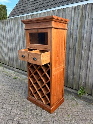Wijnrek/wijnkas teak een mooie verdiend een doorstart beschikbaar voor biedingen