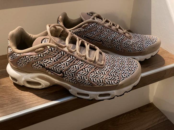 Nike Air Max Plus x Nike United dames maat 40,5, Kleding | Dames, Schoenen, Zo goed als nieuw, Sneakers of Gympen, Overige kleuren
