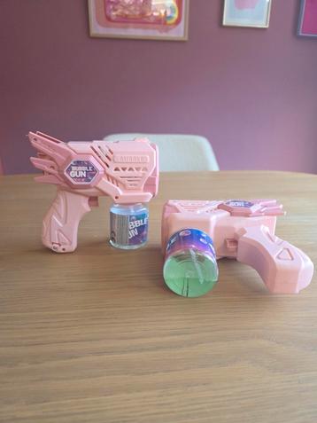 Bellenblaas pistool 2x beschikbaar voor biedingen