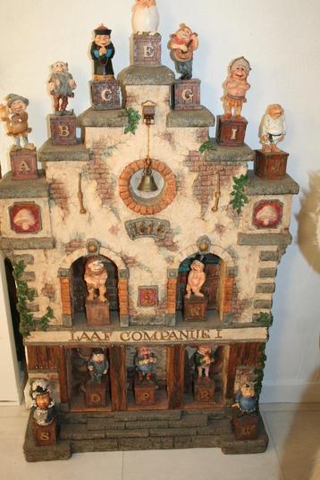 Laaf "Kasteel" "Companije I" + 14 alfabet Laafjes beschikbaar voor biedingen