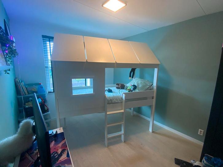 Leuk huisbedje zoekt nieuwe bewoner!, Kinderen en Baby's, Kinderkamer | Bedden, Gebruikt, 180 cm of meer, 85 tot 100 cm, Hoogslaper of Stapelbed