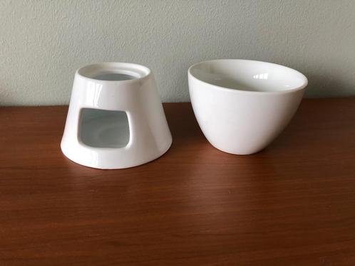 Keramische set voor chocoladefondue of kaasfondue., Huis en Inrichting, Keuken | Servies, Zo goed als nieuw, Overige typen, Effen
