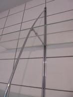 Ikea wandrek, chroom met 3 glazen planken, Ophalen, Zo goed als nieuw