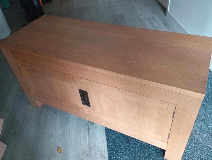 Mooie blank eiken TV kast, Huis en Inrichting, Kasten | Dressoirs, Gebruikt, 100 tot 150 cm, 25 tot 50 cm, Met deur(en), Met plank(en)