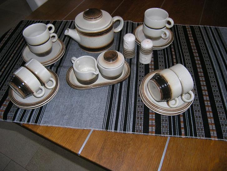 Vintage WG Staffel Stoneware thee-/koffieservies bruin/beige, Huis en Inrichting, Keuken | Servies, Zo goed als nieuw, Overige typen