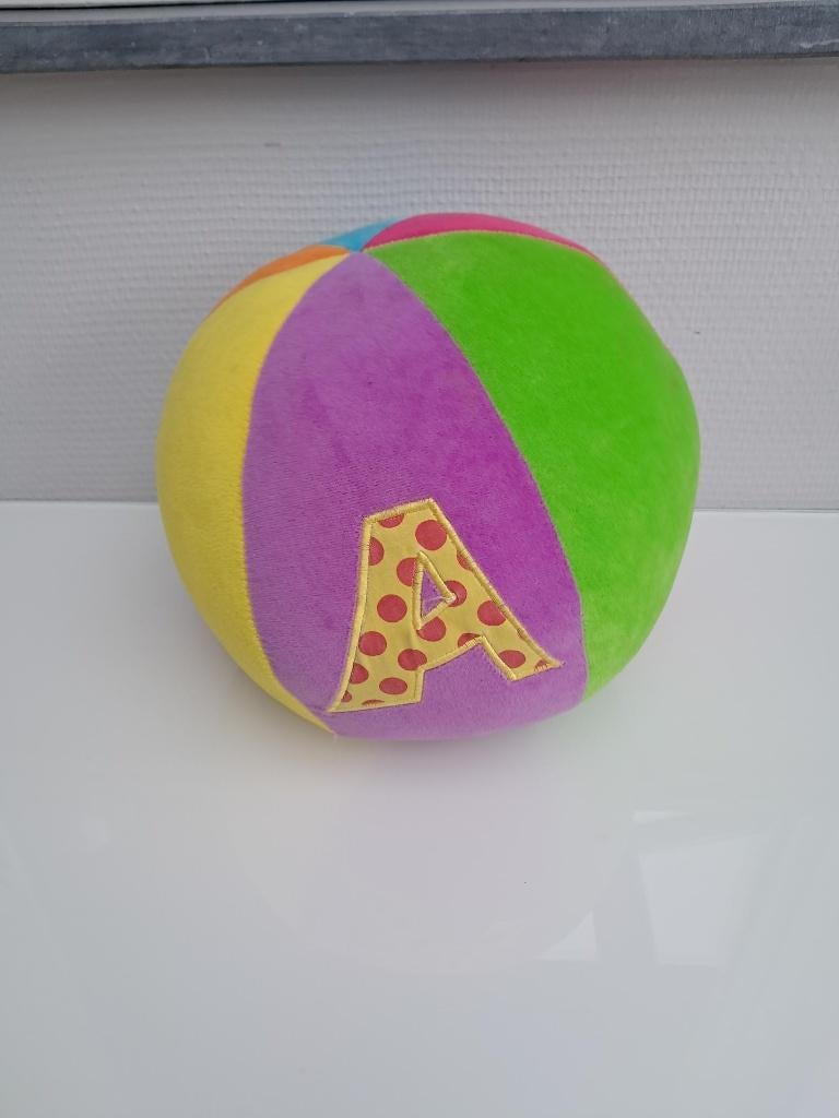 Bal  Pluche Bal kleuren Met belletje, Ophalen of Verzenden, Zo goed als nieuw, Overige typen, Met geluid