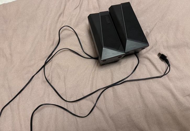 Trust GXT USB speakers (2 stuks), Computers en Software, Pc speakers, Zo goed als nieuw, Ophalen of Verzenden