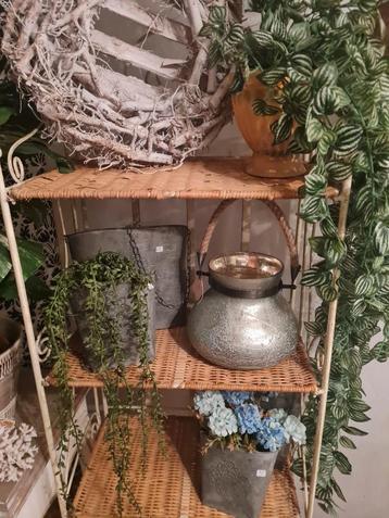 Nieuwe dik glazen ijsblauwe kandelaar windlicht foto 1 en 2 beschikbaar voor biedingen