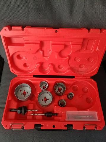 Milwaukee gatenzaag set beschikbaar voor biedingen