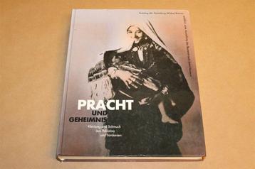 Prachtig boek over kleding en sieraden Palestina en Jordanië beschikbaar voor biedingen