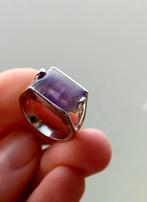 Ring met amethist, Sieraden, Tassen en Uiterlijk, Ringen, Met kristal, Overige materialen, Gebruikt, Paars