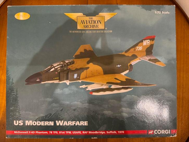 AA33218 Corgi 1/72 F-4 Phantom diecast scale model USAF, Verzamelen, Luchtvaart en Vliegtuigspotten, Zo goed als nieuw, Schaalmodel