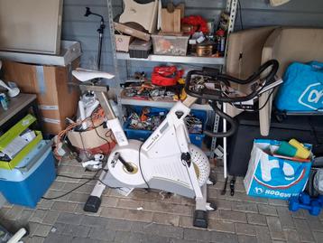 Speedbike met programma's beschikbaar voor biedingen