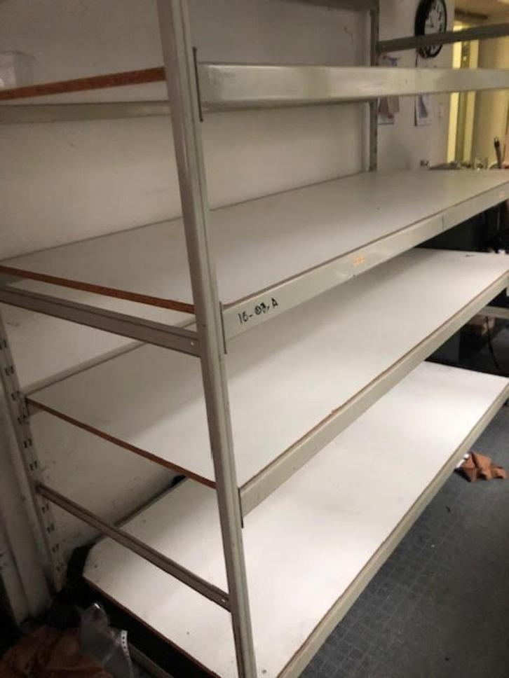 8 meter breed vak/legbordstelling v overtoom/manutan, Huis en Inrichting, Kasten | Stellingkasten, Gebruikt, Ophalen