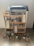 Houten poppenhuis petit amelie met  little dutch, Ophalen, Zo goed als nieuw, Poppenhuis