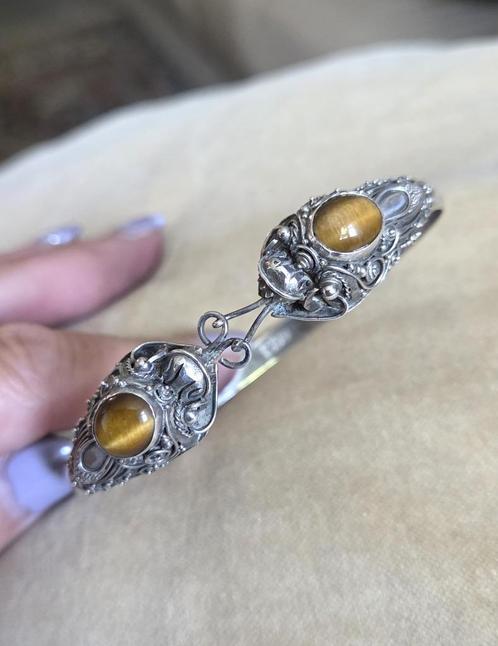 Prachtige zilveren (900) BALINESE DRAKEN armband TIJGEROOG, Sieraden, Tassen en Uiterlijk, Armbanden, Zo goed als nieuw, Zilver