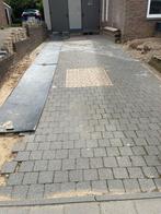 Gratis Klinkers - Blauw en Geel, Tuin en Terras, Tegels en Klinkers, Ophalen, Gebruikt, Klinkers, 10 m² of meer