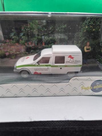 529 citroën c15 fleuriste 1/43  beschikbaar voor biedingen