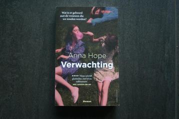 VERWACHTING..... Anna Hope.. (2021) beschikbaar voor biedingen