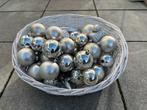 Kerstballen incl. wit rieten mandje, Diversen, Kerst, Ophalen, Gebruikt