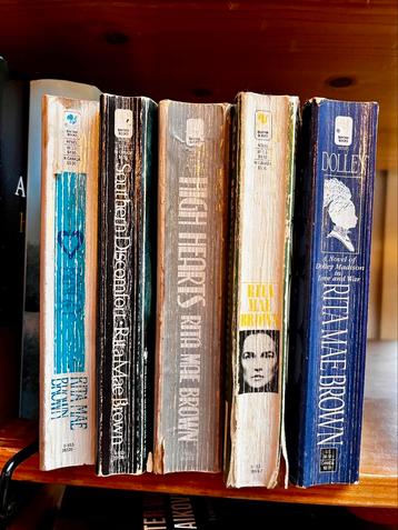 5x Rita Mea Brown beschikbaar voor biedingen