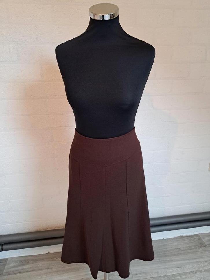 Vintage bruine klokrok maat 42., Kleding | Dames, Rokken, Zo goed als nieuw, Maat 42/44 (L), Bruin, Onder de knie, Ophalen of Verzenden