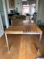 Moderne massiefhouten tafel van Hulshoff Design Centers, Huis en Inrichting, Tafels | Eettafels, Ophalen, Gebruikt, 100 tot 150 cm