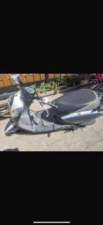 Sym mio sport, Fietsen en Brommers, Snorfietsen en Snorscooters, Ophalen of Verzenden, Gebruikt