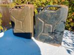 2 oude leger jerrycan koninklijke landmacht 1952 groen blauw, Ophalen of Verzenden, Landmacht, Nederland