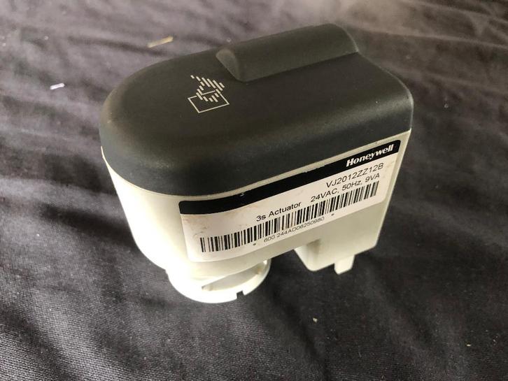 Nefit Smartline 3 wegklep motor-actuator, Doe-het-zelf en Verbouw, Overige Doe-het-zelf en Verbouw, Zo goed als nieuw, Ophalen of Verzenden