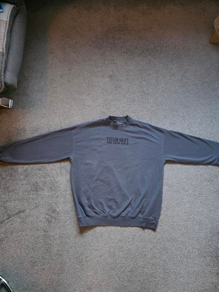 Taylor Swift blue crewneck, Ophalen of Verzenden, Zo goed als nieuw, Kleding