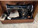 Antieke Singer Naaimachine met Koffer en Accessoires, Antiek en Kunst, Antiek | Naaimachines, Ophalen