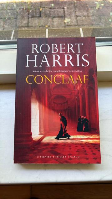 Robert Harris - Conclaaf beschikbaar voor biedingen