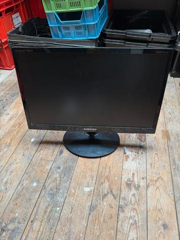 Samsung HD tv 22 inch zwart beschikbaar voor biedingen