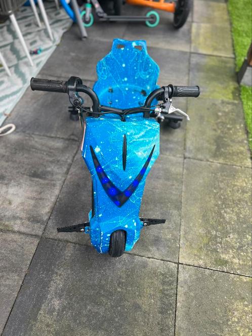 Drift trike 27 kilometer per uur 360 euro Nieuw!!!, Kinderen en Baby's, Speelgoed | Buiten | Accuvoertuigen, Nieuw, Ophalen