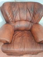 2 leren fauteuils met eiken salon tafel, Ophalen, Gebruikt