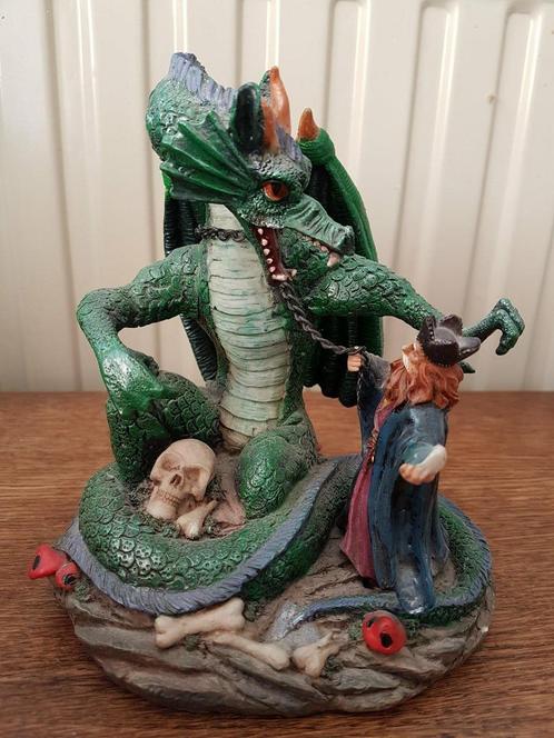 Groenen drakenbeeld met tovenaar, Verzamelen, Beelden en Beeldjes, Zo goed als nieuw, Fantasy, Ophalen of Verzenden