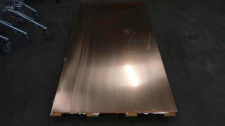 Roodkoper plaat 2000 x 1000 x 2 mm ca.35 kg prijs per kg, Hobby en Vrije tijd, Overige Hobby en Vrije tijd, Nieuw, Ophalen