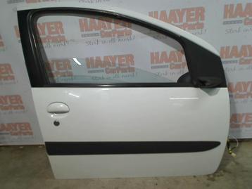 Portier Rechts Voor Toyota Aygo (B10) (2005-07/2014-05) beschikbaar voor biedingen