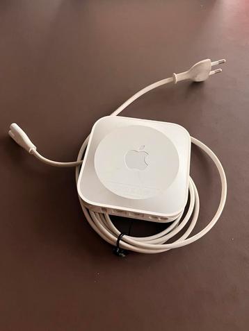 Apple Airport express Base Station A2492 wifi  beschikbaar voor biedingen