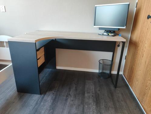 Mooi hoekbureau Hannover Leen Bakker. Combideal mogelijk., Huis en Inrichting, Bureaus, Zo goed als nieuw, Ophalen