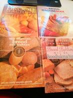 4VIER Brood Bakken Met De Broodbakmachine Broodmachineboek, Ophalen, Zo goed als nieuw, Frans de Pijper NETTY ENGELS GEURTS