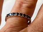 Gouden ring blauwe Saffier, Sieraden, Tassen en Uiterlijk, Ringen, 18 tot 19, Zo goed als nieuw, Met edelsteen, Dame