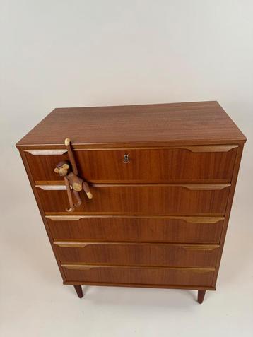Deense Mid-Century Ladekast beschikbaar voor biedingen