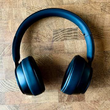 Beats Solo Pro - defecte koptelefoon met case beschikbaar voor biedingen