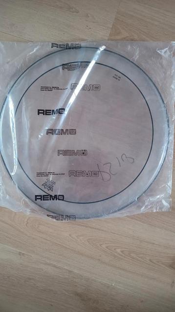 Remo pinstripe 18" nieuw beschikbaar voor biedingen
