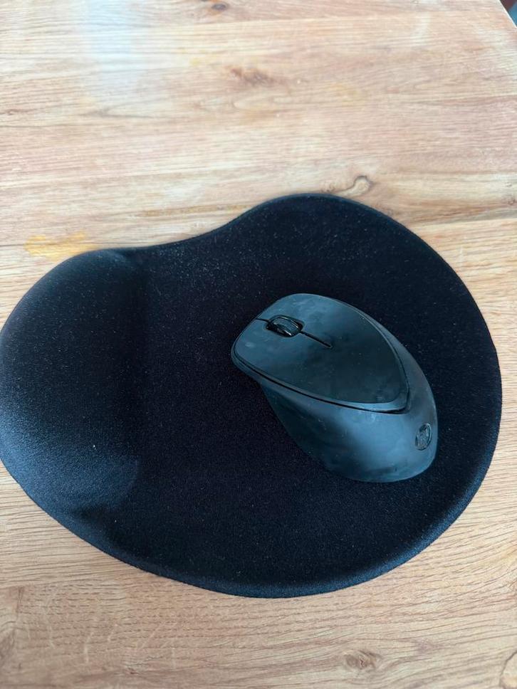 HP Ergonomische Muis + Hama Muismat - Nieuw!, Computers en Software, Muizen, Nieuw, Muis, Rechtshandig, Ergonomisch, Verzenden